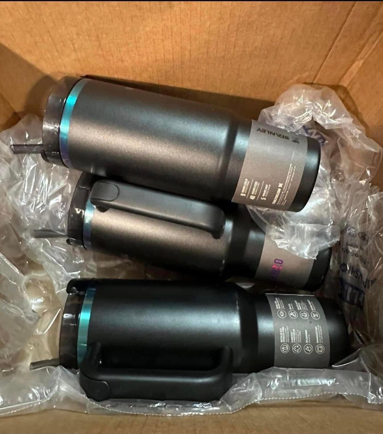 mug-and-tumblers-pallet-liquidation.jpg Mug and tumblers pallet wholesale - Image 1