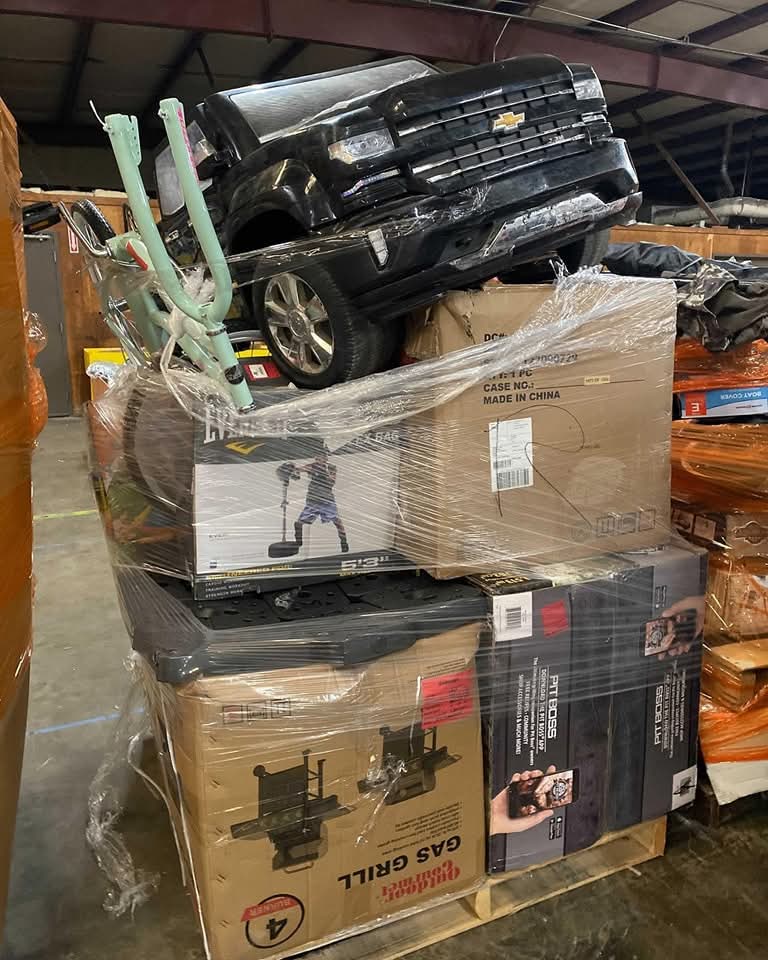 tactical-gear-liquidation-pallet.jpeg Tactical gear pallets for sale - Image 1